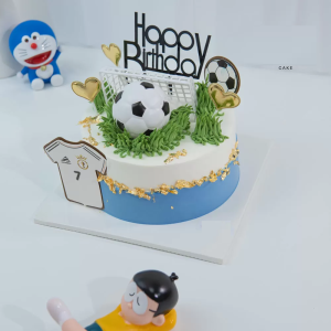 Bánh sinh nhật cho bé trai đá bóng